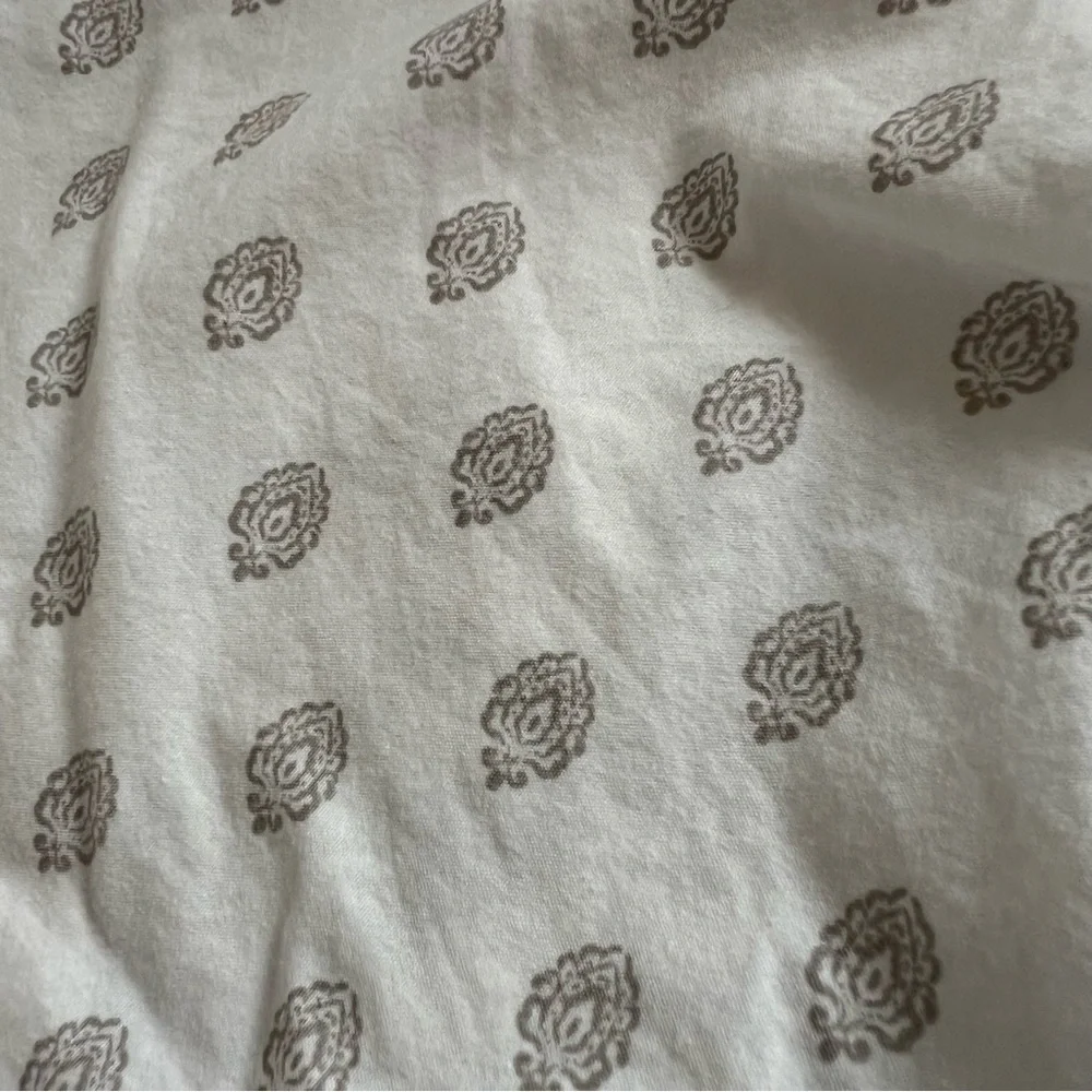 Nicole Miller Elegant Damask Duvet Cover in Beige and White Organic Cotton Full